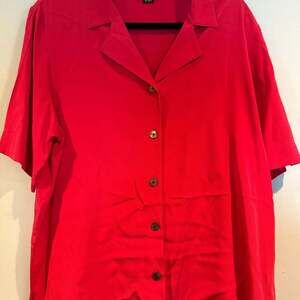 Ann May Women's Red 100% Silk Short Sleeve Button Up Blouse